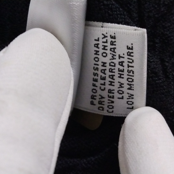 St.John Sport Black Short Sleeve Accordion Top S - Picture 14 of 14